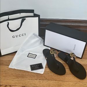 Gucci Thong Sandals! 🤩